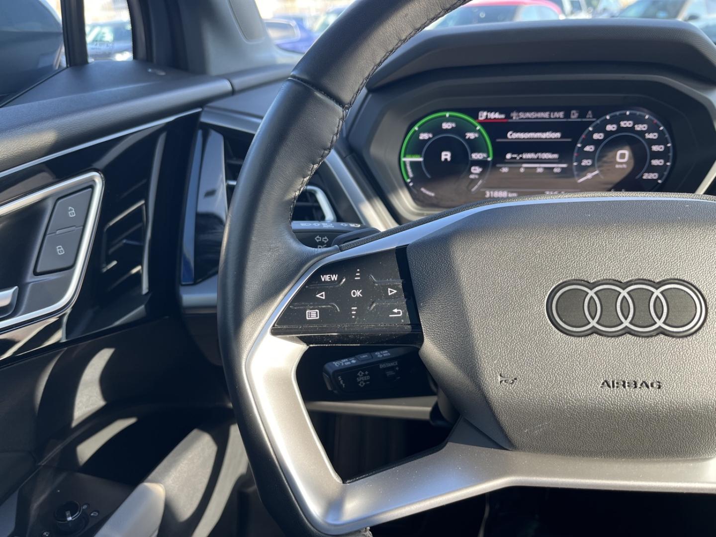 AUDI Q4 e-tron