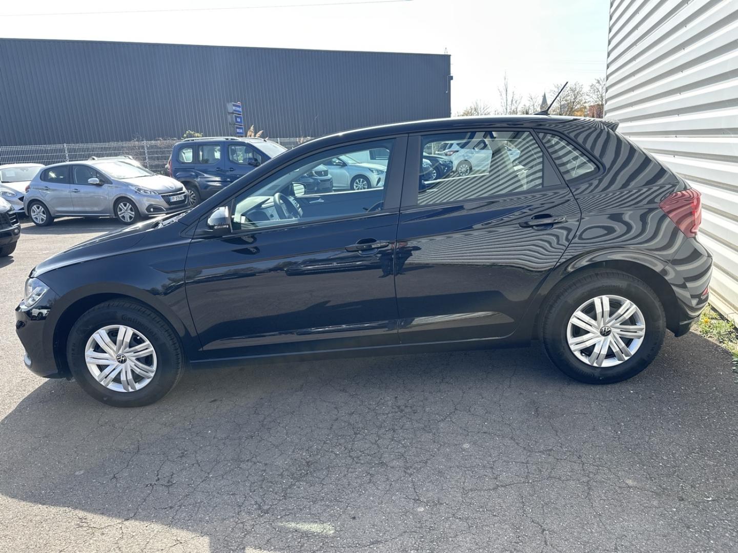 VOLKSWAGEN Polo
