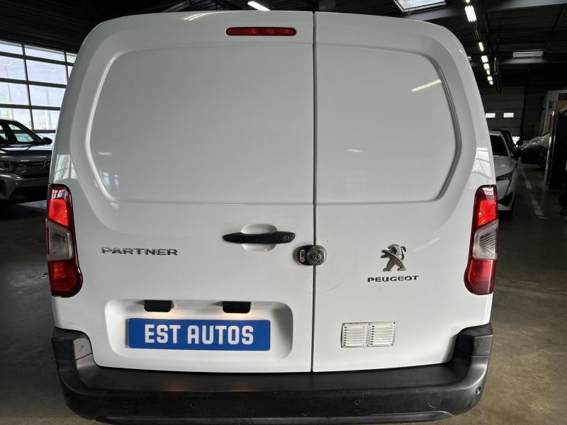PEUGEOT Partner