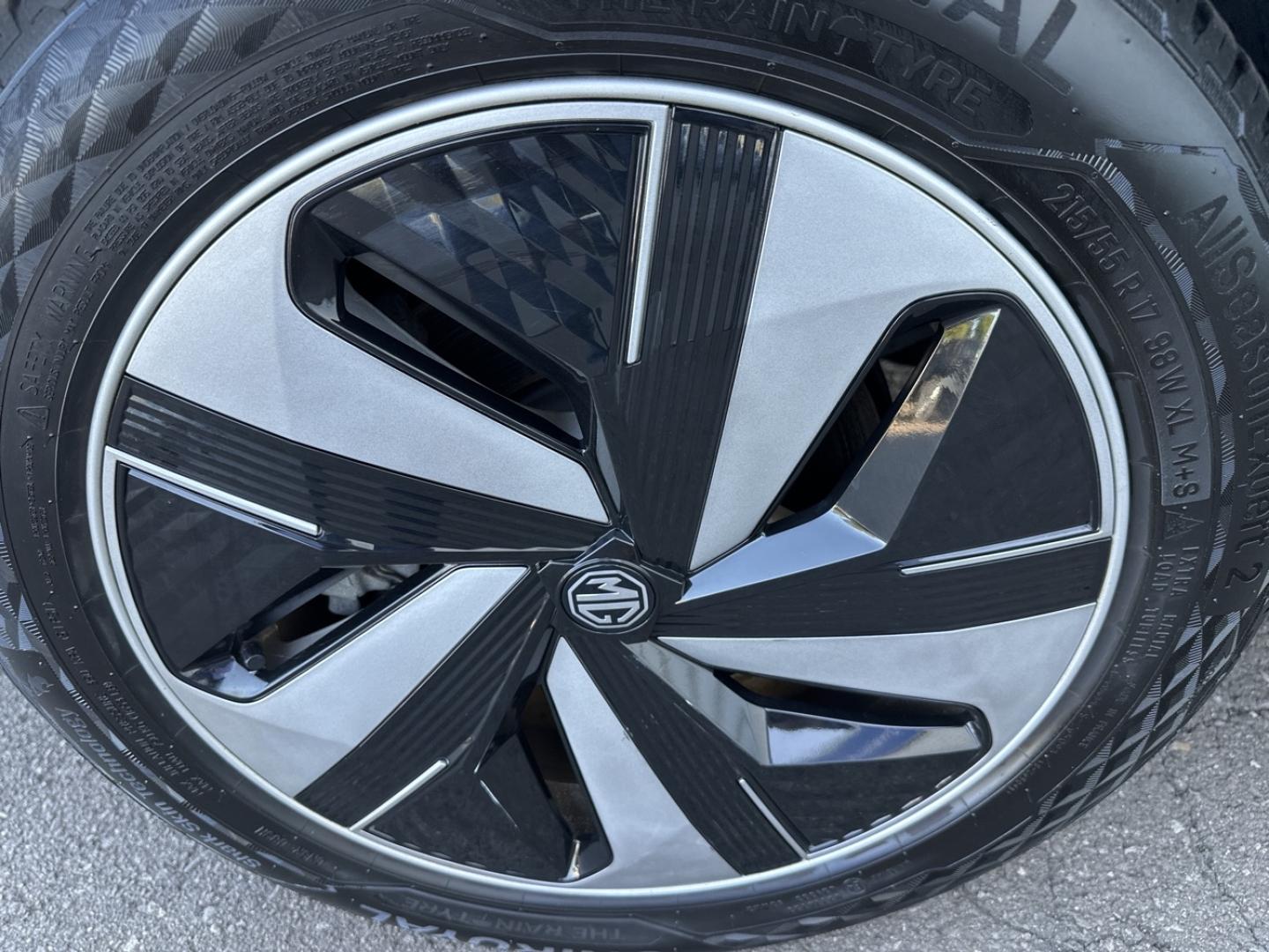 MG MOTOR ZS