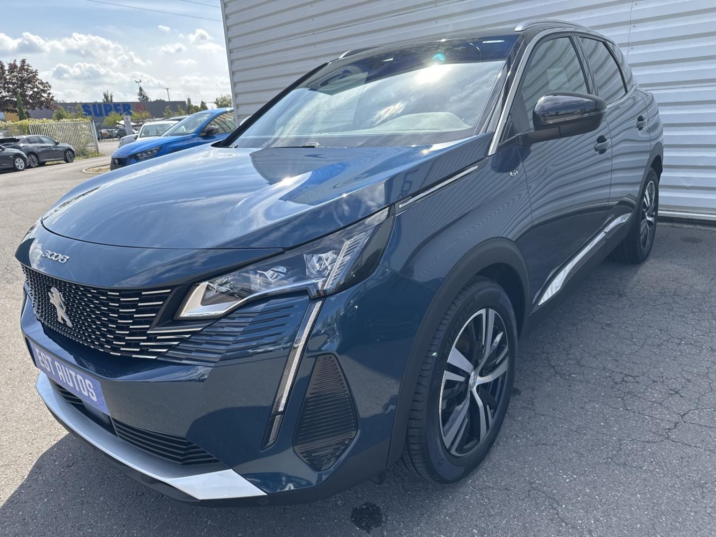 PEUGEOT 3008