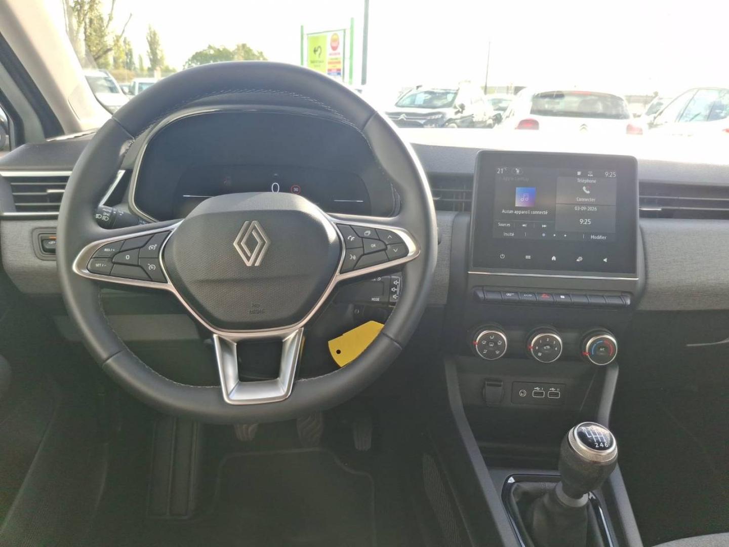 RENAULT Clio