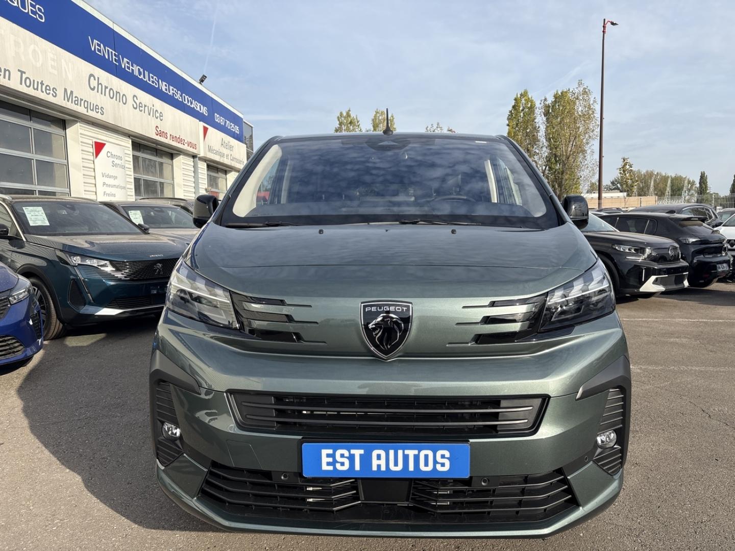PEUGEOT Traveller