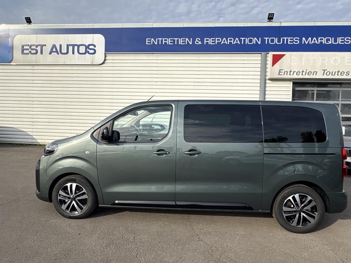 PEUGEOT Traveller