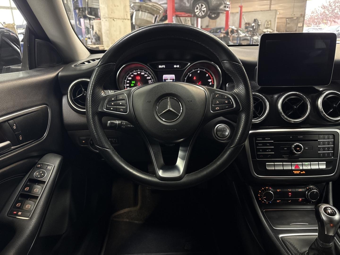 MERCEDES-BENZ CLA Shooting Brake