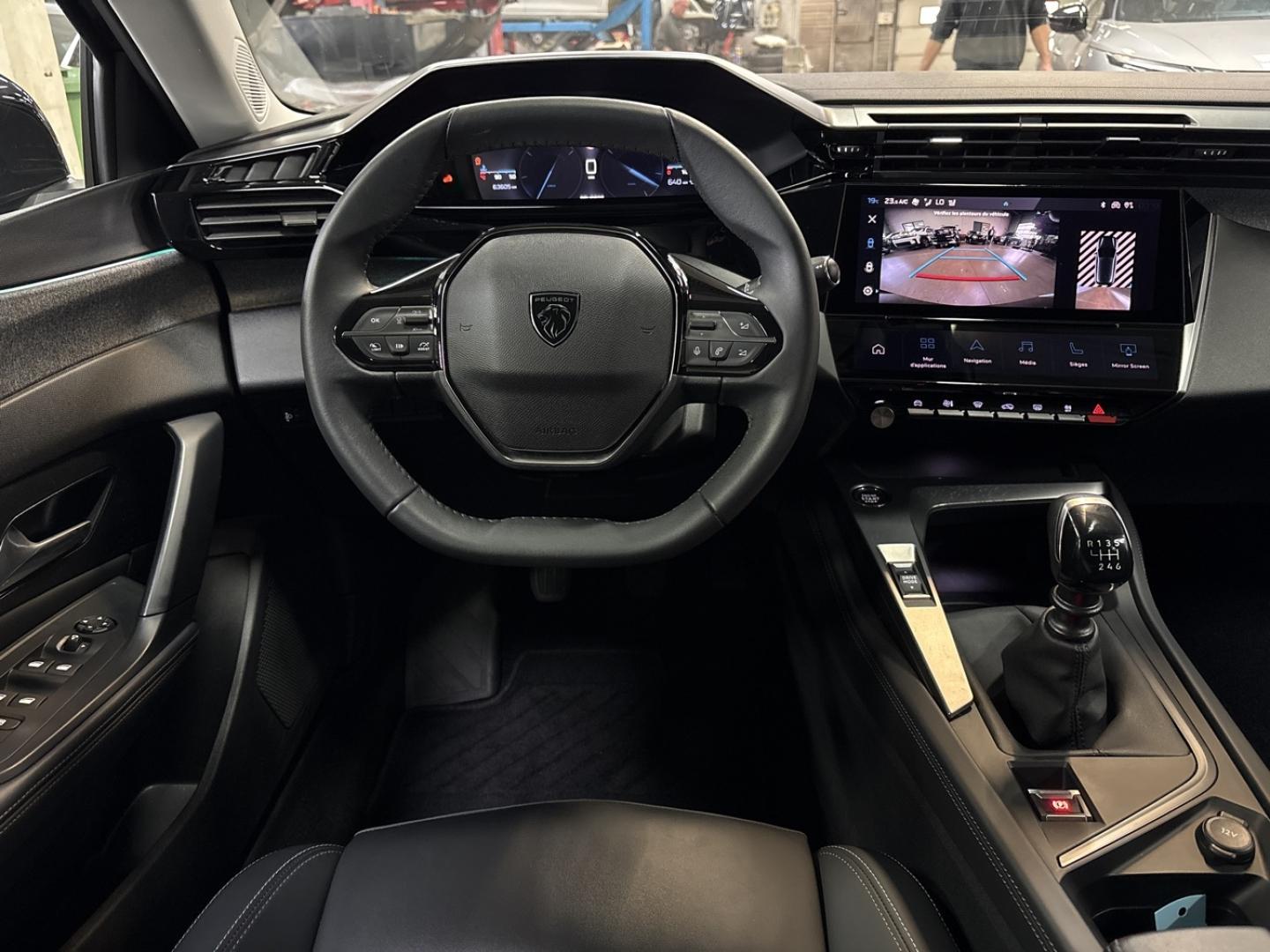 PEUGEOT 308